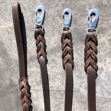 Brunt, fettat koppel i vegetabilgarvat skinn. Välj 9 mm, 12 mm, 15 mm eller 18 mm brett. Längd 180 cm. Brunt, fettat koppel i vegetabilgarvat skinn
