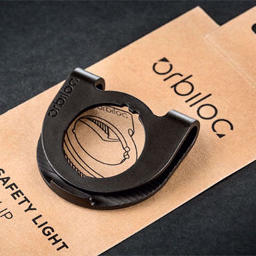 Orbiloc Clip passar till Orbiloc Safety Light Orbiloc Clip kommer i svart.