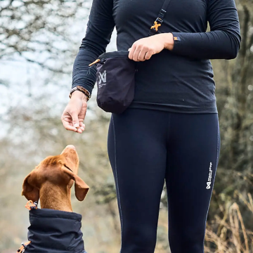 Non-stops godisväska gör belöningen lättåtkomlig när du tränar