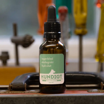 Visa detaljer för Lagerblads-hydrolat Nose Work, Crearome 30 ml Lagerblad hydrolat till Nosework till nosework i 30 ml brun flaska.