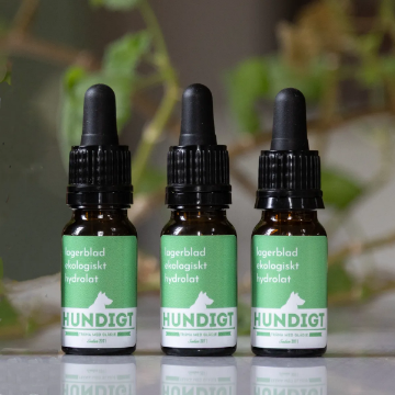 #pack av lagerbladshydrolat med en flaska Crearome, en flaska Florihana och en flaska Opella.